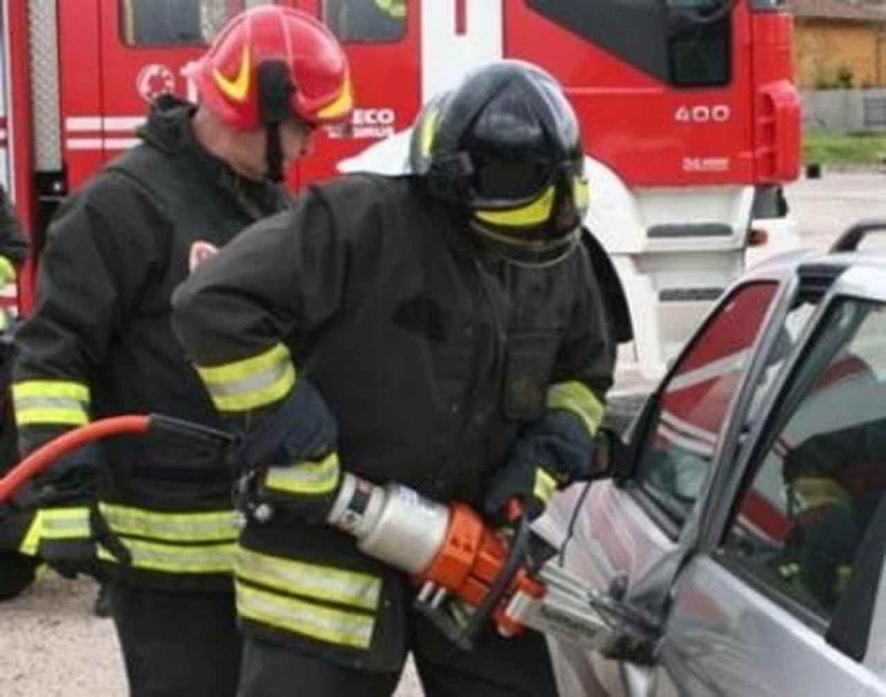 Scontro Frontale Fra Canelli E Santo Stefano Belbo Feriti