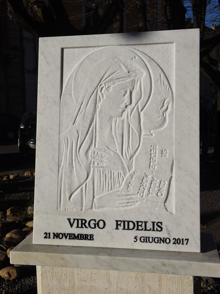 Cippo inaugurato per la Virgo fidelis