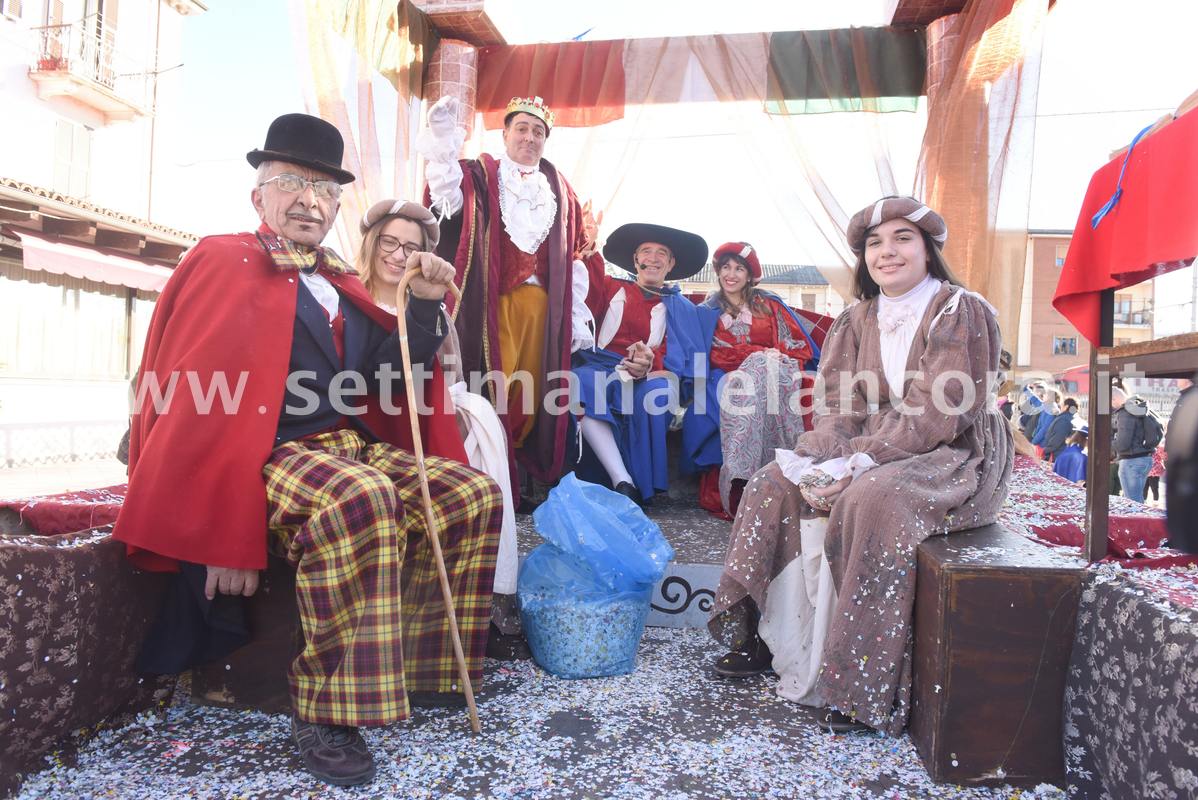 Carnevalone bitagnese 2018 - alcuni momenti della sfilata