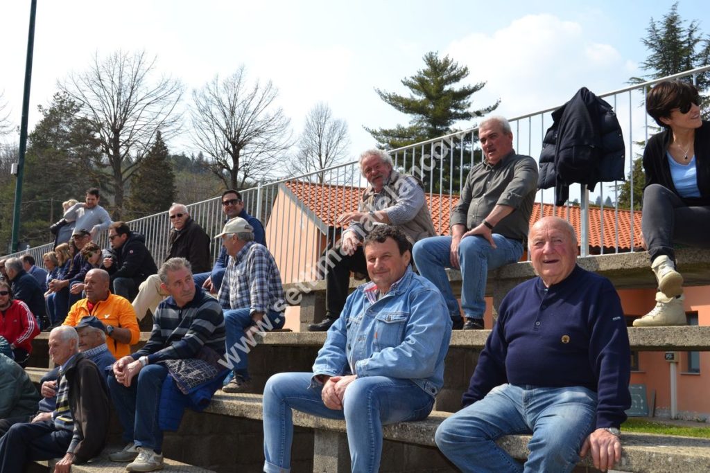 Pallapugno, il pubblico alla gara Cortemilia-Cuneo