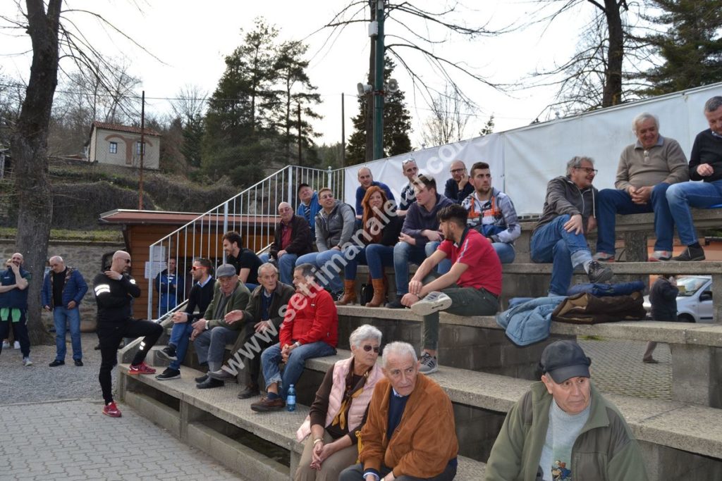 Pallapugno, il pubblico alla gara Cortemilia-Cuneo