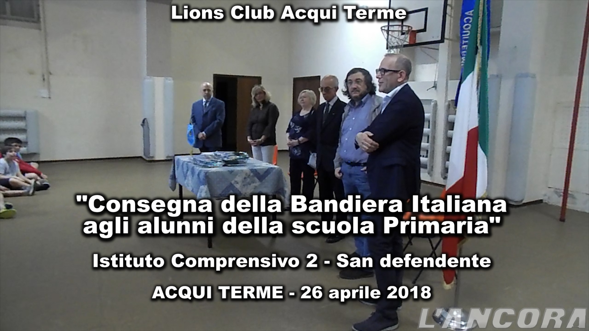 Video - Consegna bandiera italiana