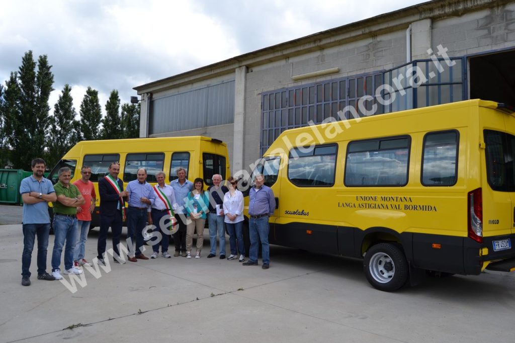 Bubbio Unione Montana Langa nuovi scuolabus