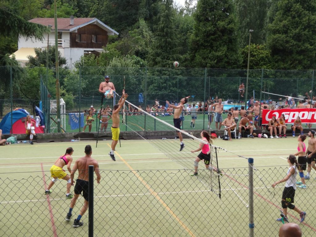 Lerma pallavolo in piscina