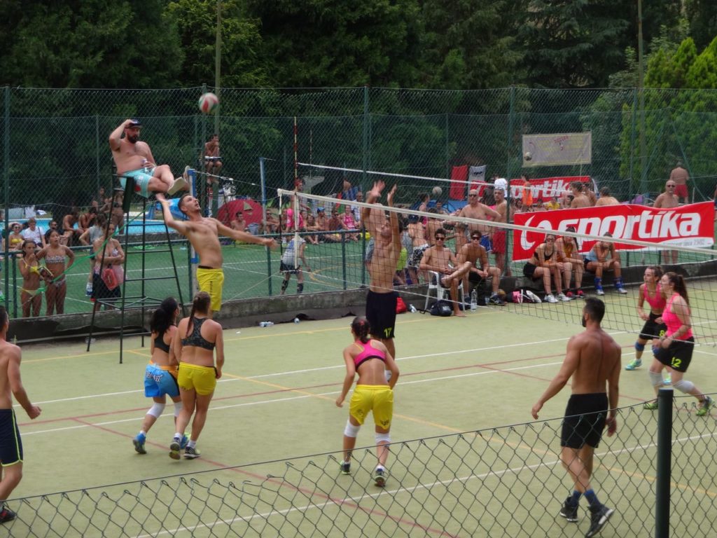 Lerma pallavolo in piscina