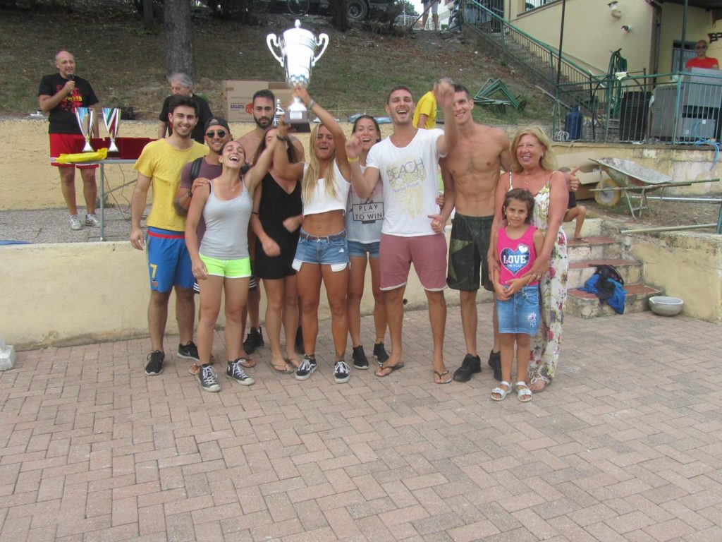 Lerma pallavolo in piscina