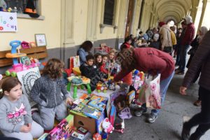 mercatino del bambino - giocando si impara