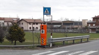 Installazione dei Velo Ok sulla Provinciale per Rocca Gri­malda