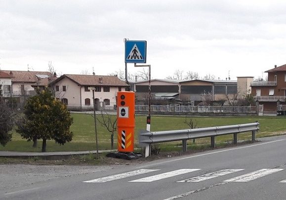 Installazione dei Velo Ok sulla Provinciale per Rocca Gri­malda