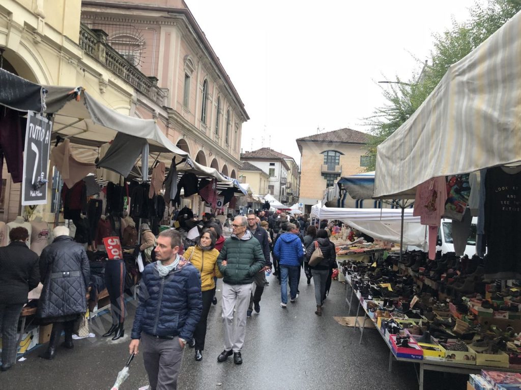 Tanta gente alla 502ª Fiera di San Carlo