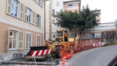 Rossiglione: presto spazio verde davanti alla biblioteca