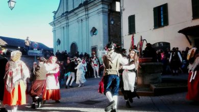 La sfilata della Lachera in Slovenia davanti a tanta gente