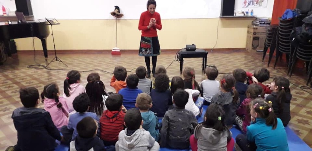 Scuola Infanzia: bambini in biblioteca a Rossiglione