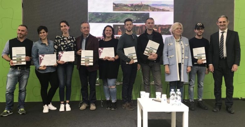 Premiati al Salone del Libro i vincitori del concorso fotografico #icoloridellavite