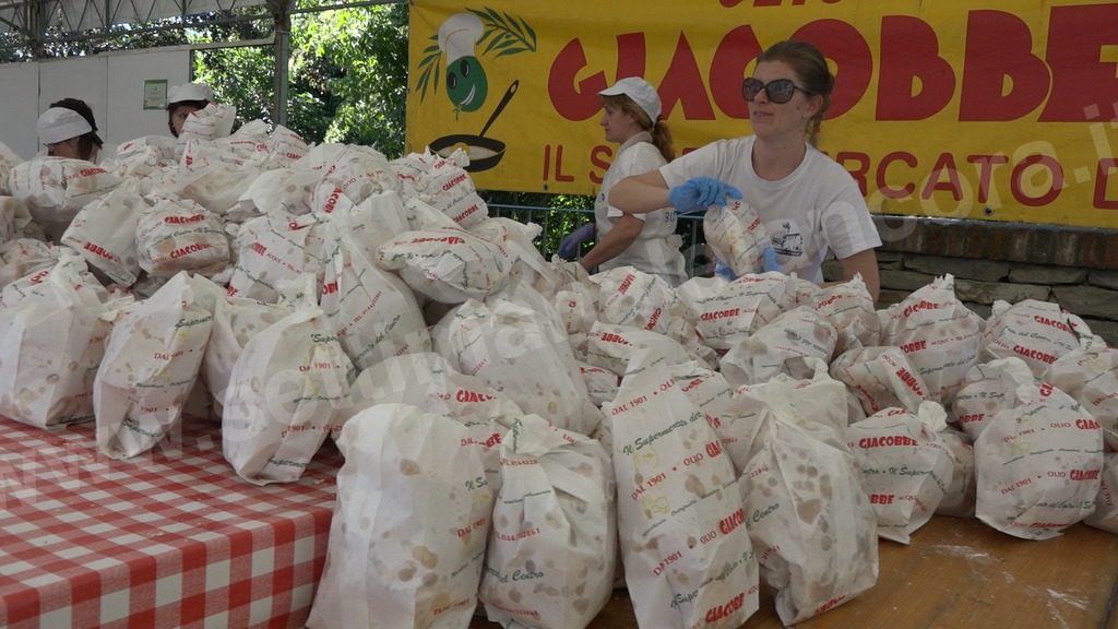 Visone: tanta gente in paese per la “Festa del Busìe”