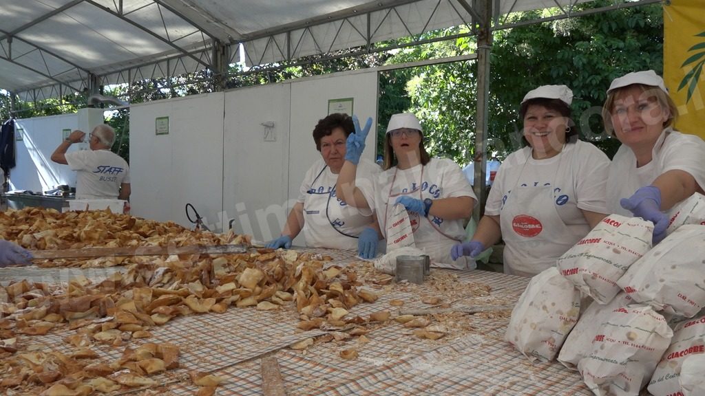 Visone: tanta gente in paese per la “Festa del Busìe”