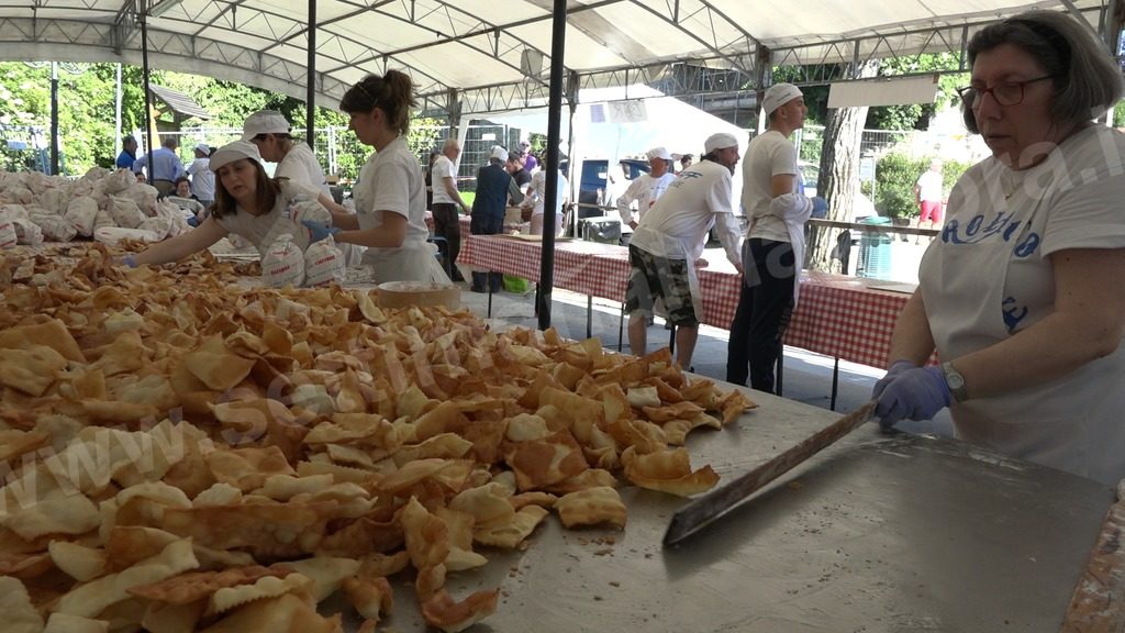 Visone: tanta gente in paese per la “Festa del Busìe”