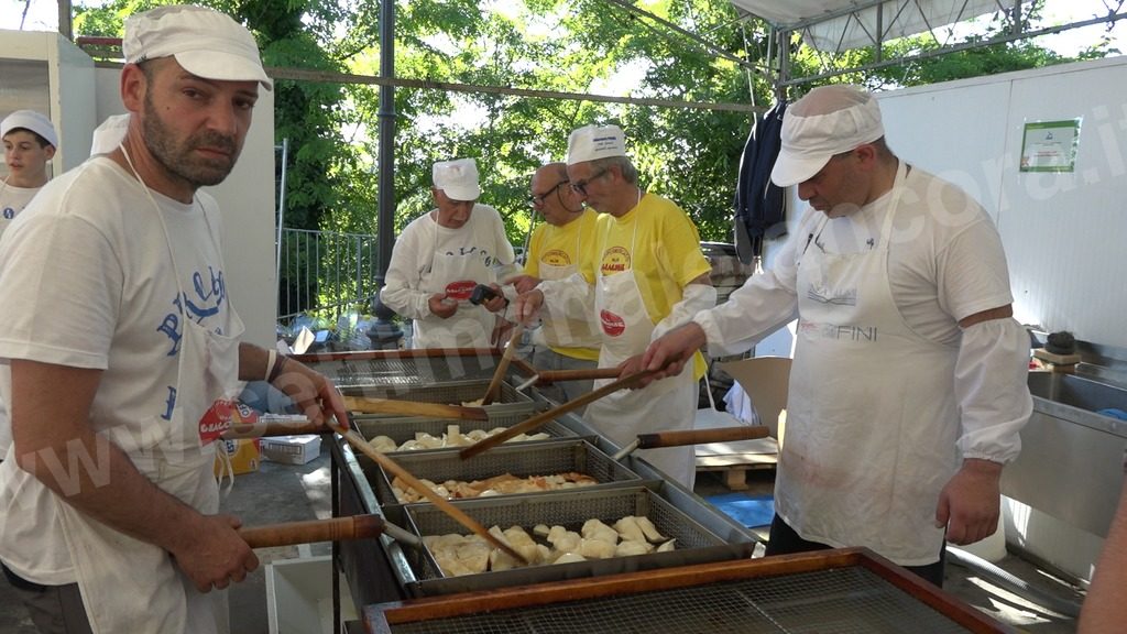 Visone: tanta gente in paese per la “Festa del Busìe”