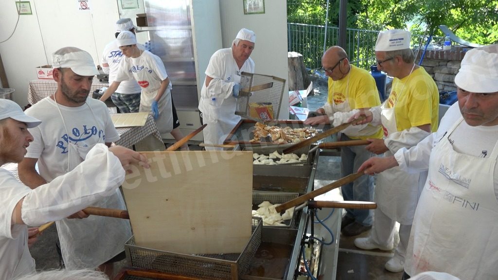 Visone: tanta gente in paese per la “Festa del Busìe”