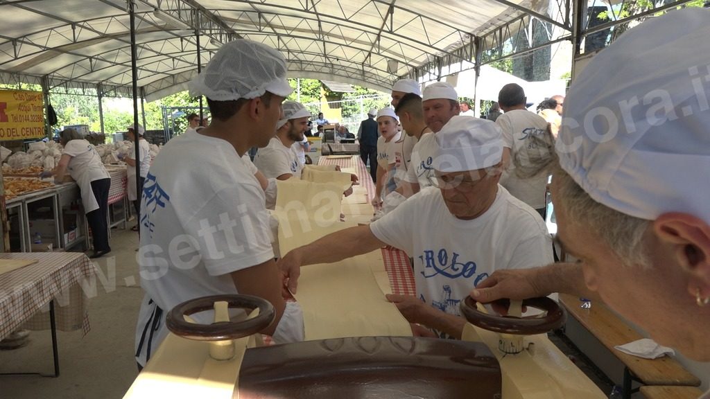 Visone: tanta gente in paese per la “Festa del Busìe”