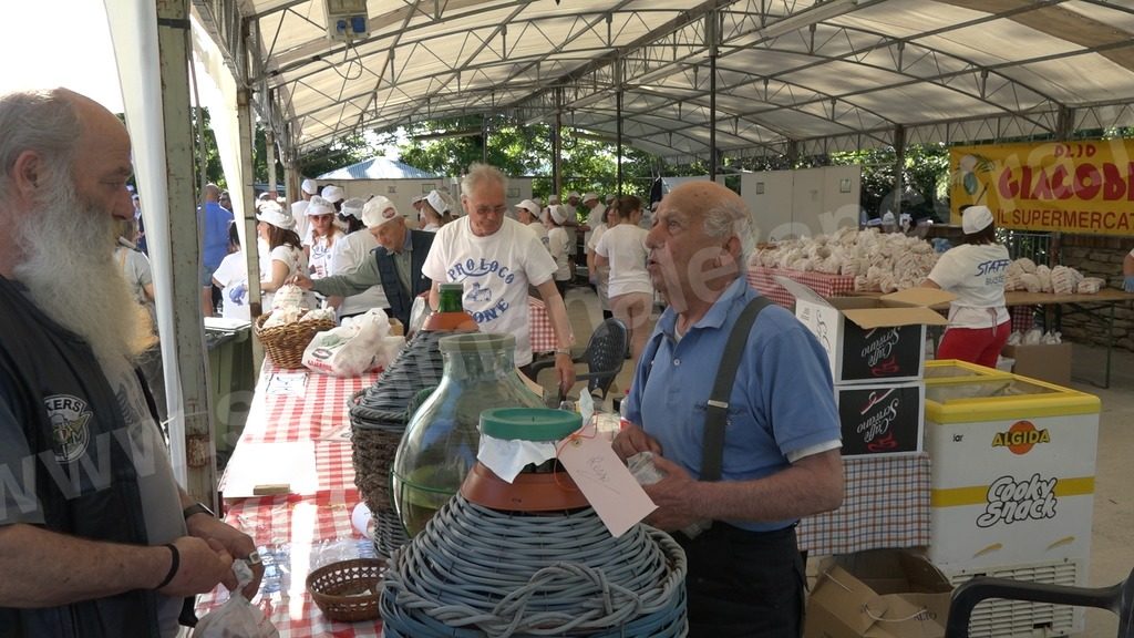 Visone: tanta gente in paese per la “Festa del Busìe”