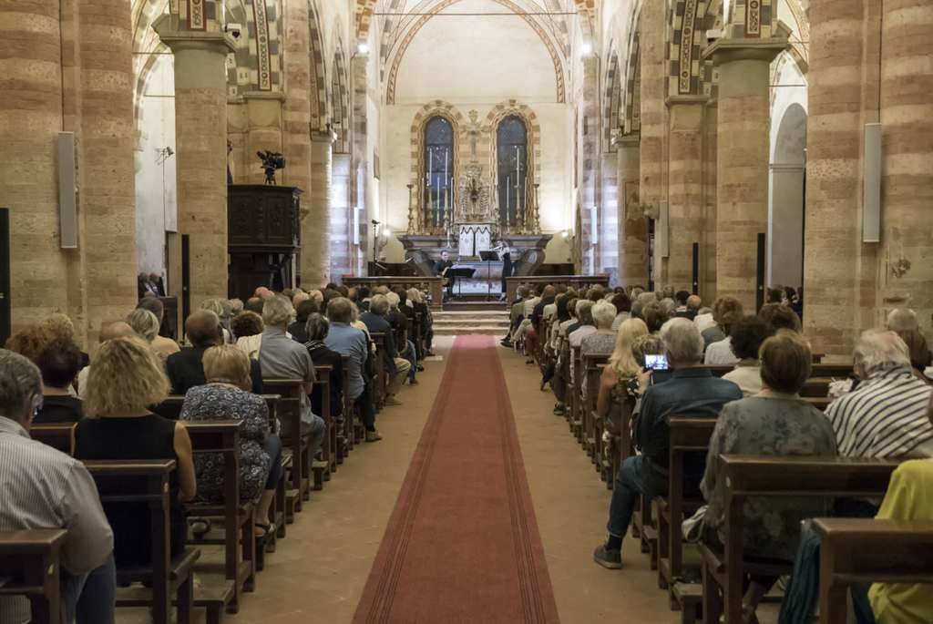 Cassine: applausi in San Francesco per “Concerto per un Amico”