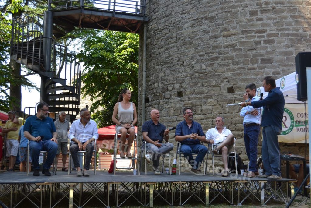 Tessa Gelisio cavaliere della Robiola dop di Roccaverano 2019