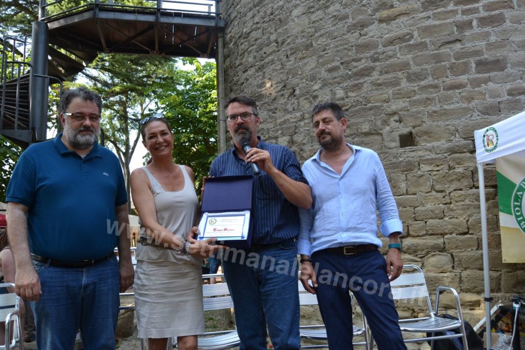 Tessa Gelisio cavaliere della Robiola dop di Roccaverano 2019