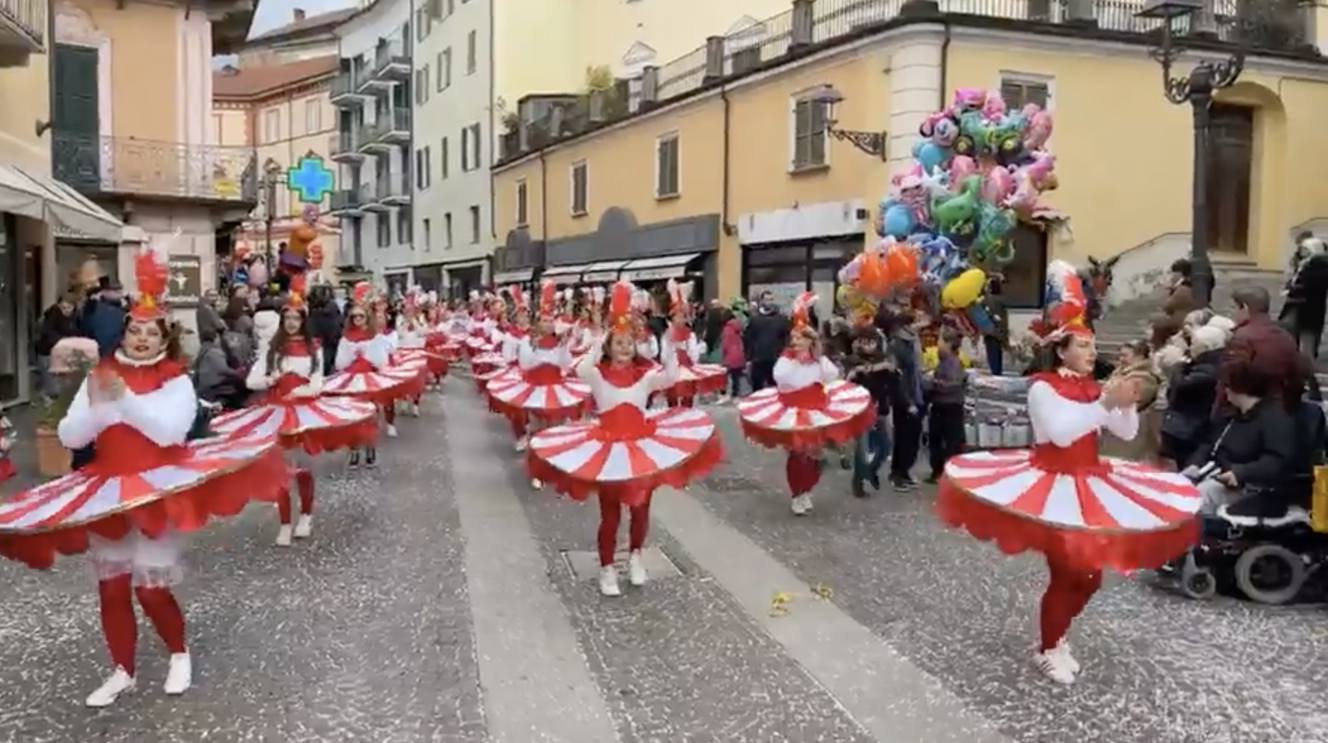 Teora (AV), 2012, Carnevale: Gli sqaqualacqiun e la sagr…